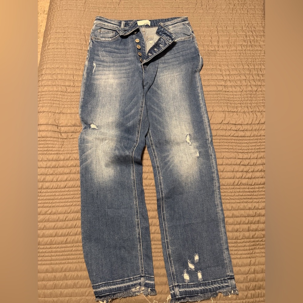 Women's Distressed Blue Jeans